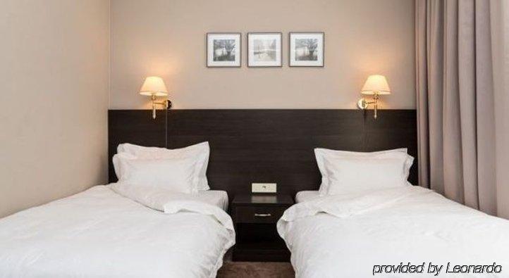 אסטנה Red Village Hotel מראה חיצוני תמונה
