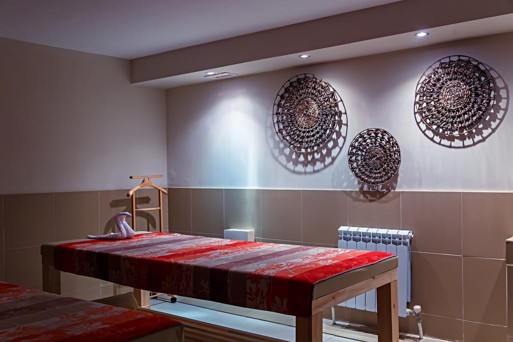 אסטנה Red Village Hotel מראה חיצוני תמונה