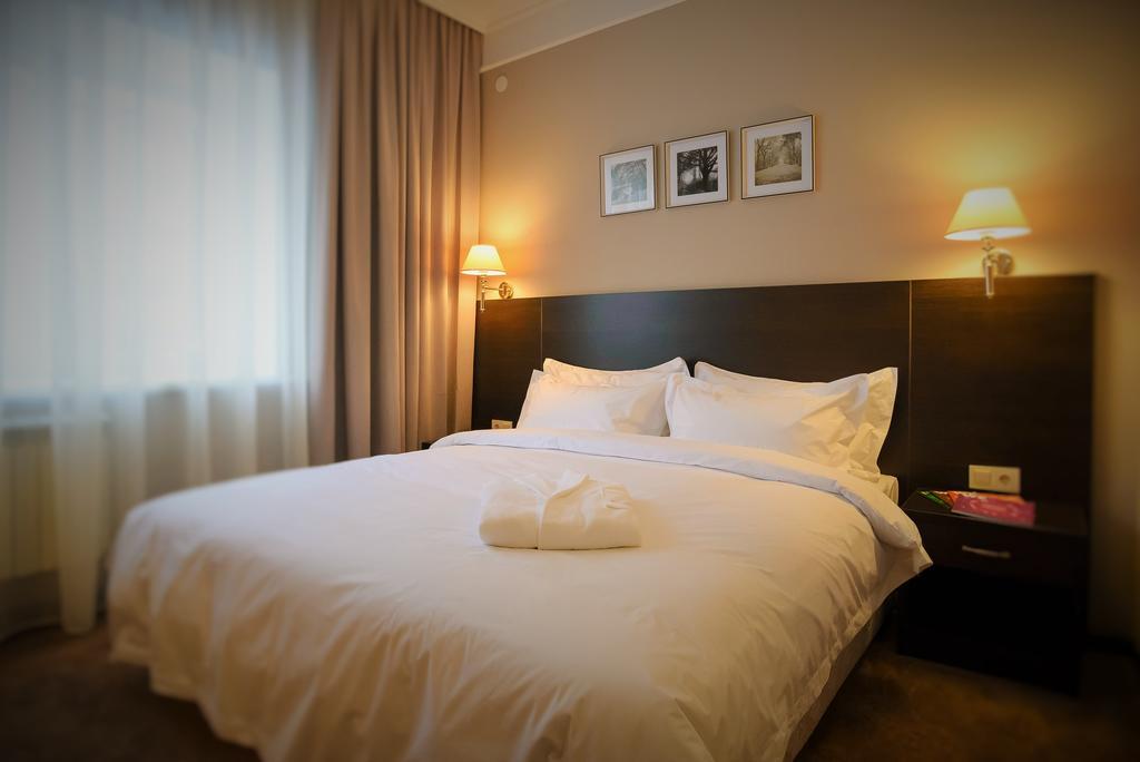 אסטנה Red Village Hotel חדר תמונה